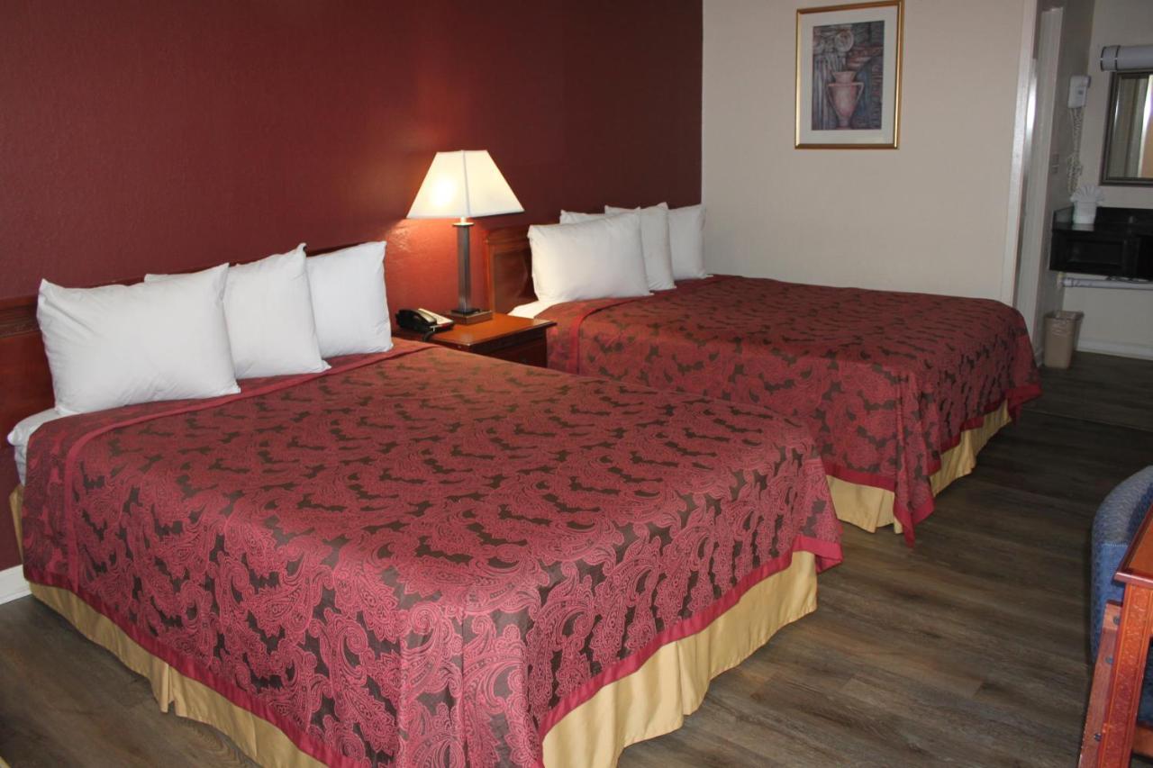Travel Inn Of Buford Exteriér fotografie